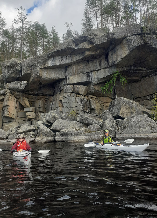 Melontaretkellä 2024 Karhulahdella Kirkkokallion edustalla